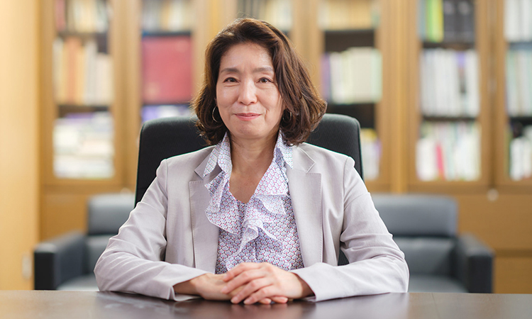 矢田 尚子 文学研究科長・文学部長