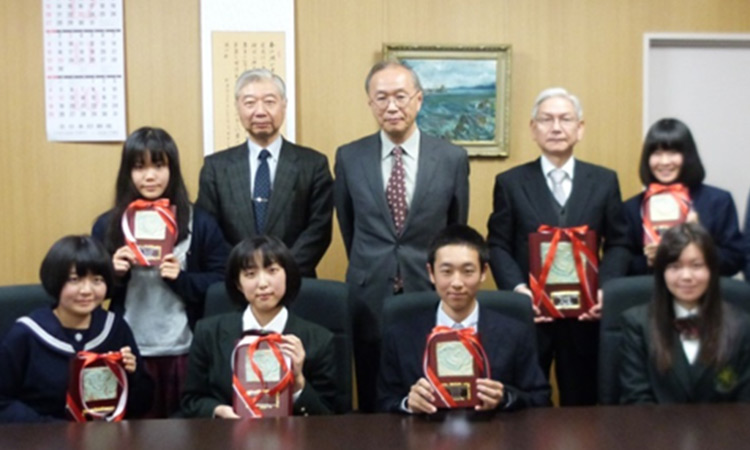 阿部次郎記念賞